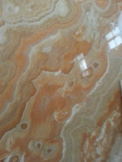 Оникс в слябах вошел в историю как «камень лидеров»