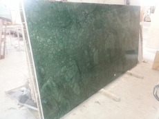 Мерные остатки мрамора в слябах и плитке 2550 кв.м