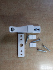 Противовзломная подвижная защелка на кнопке