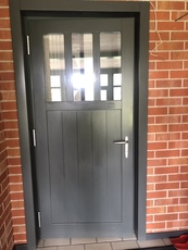 Входные деревянные двери без мостиков холода