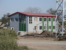 Монтаж профнастила на крышу в Киеве