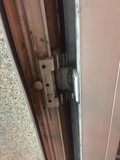 Ремонт окон Киев, регулировка дверей замена петель S-94