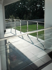 Стеклянные ограждения от компании Эрагласс