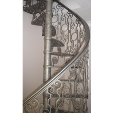 Дизайн и изготовление кованых перил, лестниц
