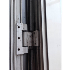 Петли на алюминиевые двери Киев, S-94